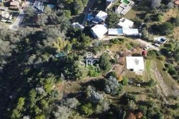 Complejo de Cabañas con gran lote zona privilegiada Villa Carlos Paz 
