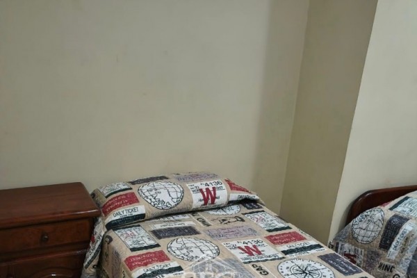 Venta Casa + 2 Deptos. zona B° Santa Rita, VCP 
