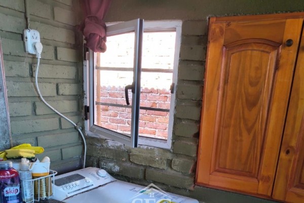 Venta Casa + 2 Deptos. zona B° Santa Rita, VCP 